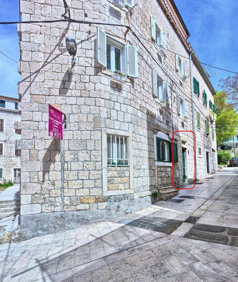 Luxury Rooms Ana In The Heart Of Split Exterior photo