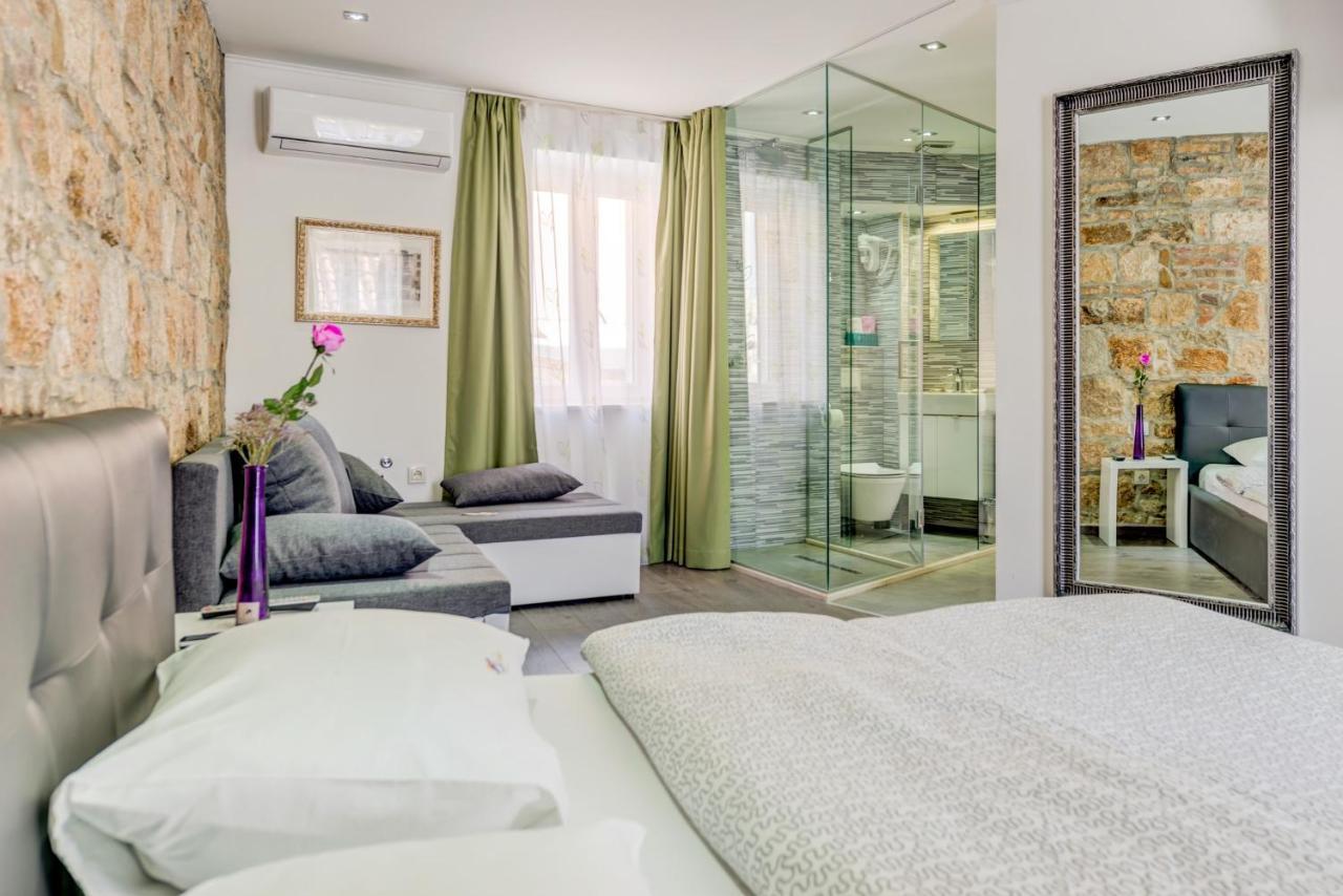Luxury Rooms Ana In The Heart Of Split Exterior photo