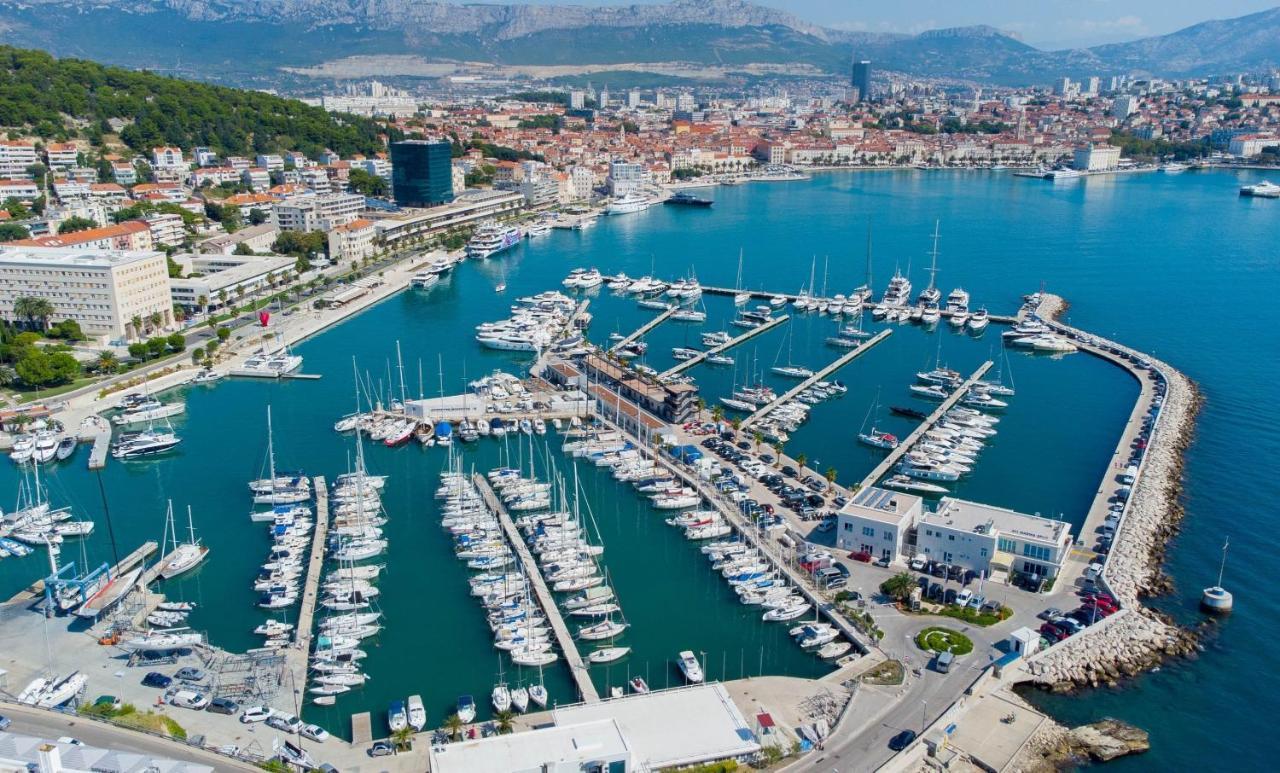 Luxury Rooms Ana In The Heart Of Split Exterior photo